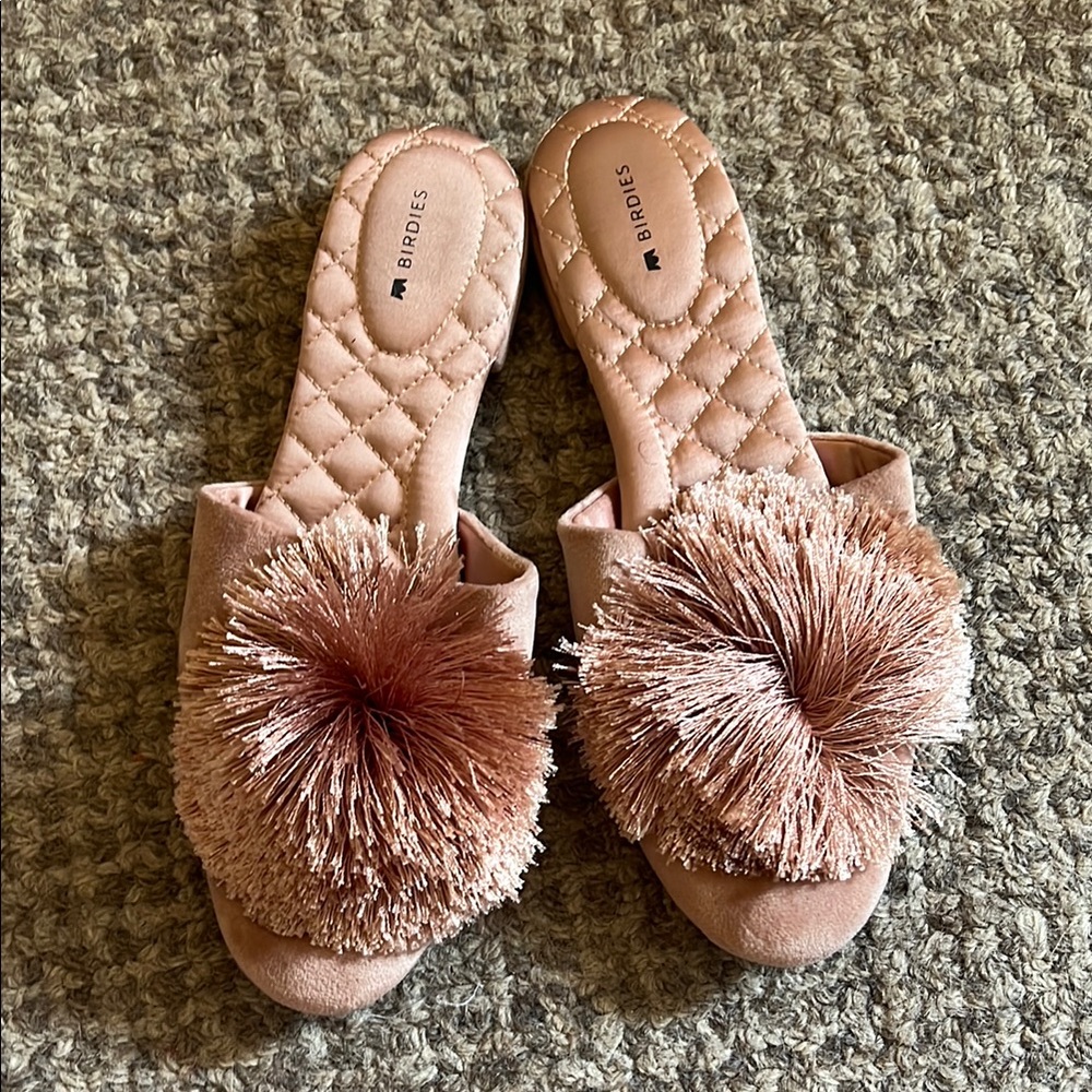 Birdies Pink Pom-pom Suede Slip Ons, size 8.5 - Picture 2 of 9